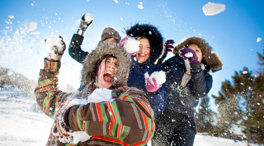 Winter activities - snowball fight winter activities 18 Fun Winter Activities That Can Keep You Warm B22045 18 Fun Winter Activities That Can Keep You Warm 10